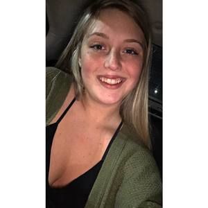 Meet your Posher, Alexis